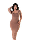 Bodycon muotoileva midi-mekko halkiolla ja lyhyillä hihoilla